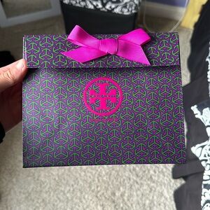 Tory Burch Box Vintage Purple
